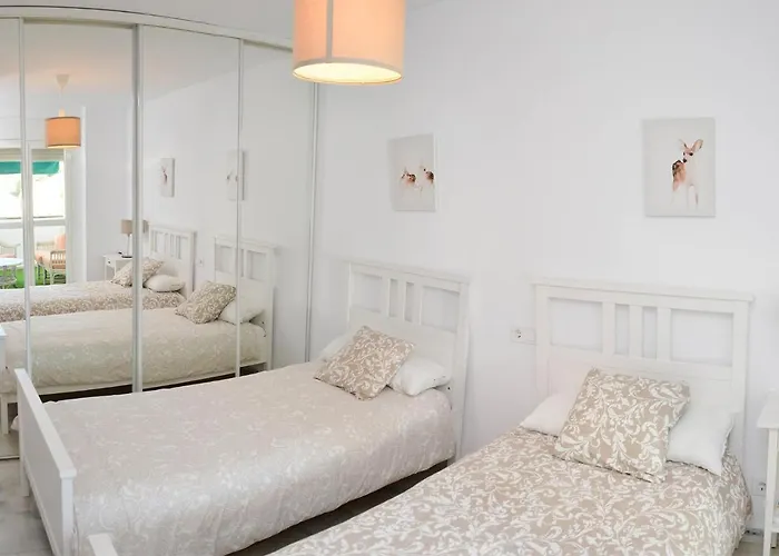 Casa 70, Duplex En Urbanizacion Lunamar By Laromanamarbella Lejlighed