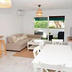 Apartman Casa 70, Duplex En Urbanizacion Lunamar By Laromanamarbella Marbella