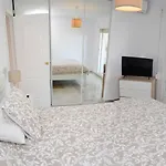 Casa 70, Duplex En Urbanizacion Lunamar By Laromanamarbella Apartman