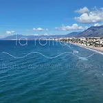 Apartman Casa 70, Duplex En Urbanizacion Lunamar By Laromanamarbella