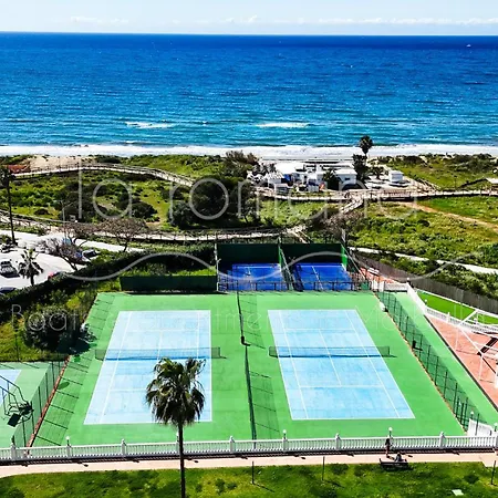 Casa 70, En Urbanización Lunamar By Laromanamarbella Marbella